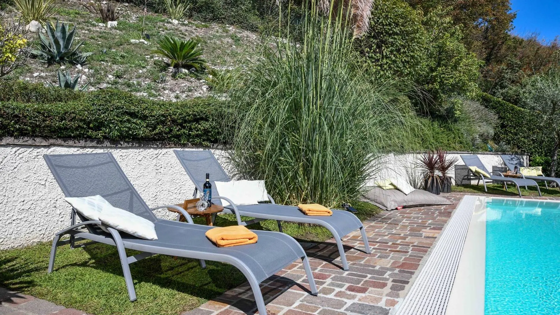 Villa Rondine - Villa Mit Beheiztem Pool Salo